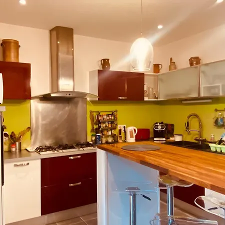 度假居 Charming And Spacious 140 M House 居让梅斯特拉