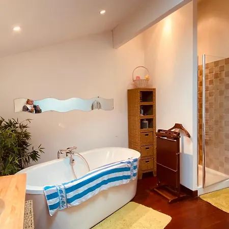 Charming And Spacious 140 M House * 居让梅斯特拉
